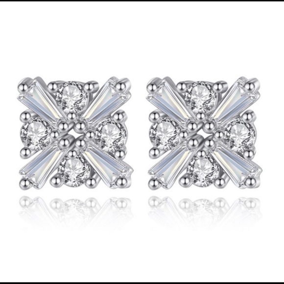 AAA cz baguette 925 studs - Picture 7 of 8